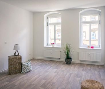 Großzügige 3-Raum-Altbauwohnung mit Balkon - Photo 1