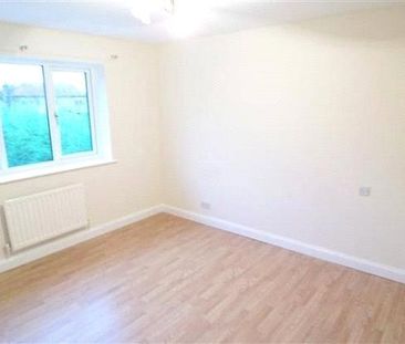 4 bedroom detached house to rent - Photo 5