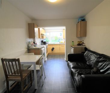Room in a Shared House, Ashford Road, BN1 - Photo 6