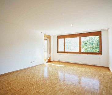 Gemütliche 3.5-Zimmerwohnung an sonniger Lage - Photo 4