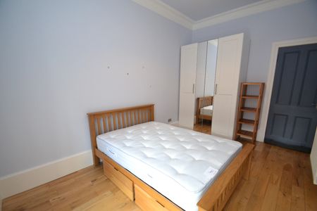 2 bed flat to rent in Waverley Gardens, Glasgow, G41 - Photo 5