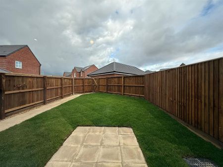 3 bedroom terraced house to rent - Photo 5