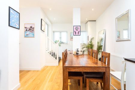 Babik Court, 132 Shacklewell Lane, E8 2FG - Photo 2