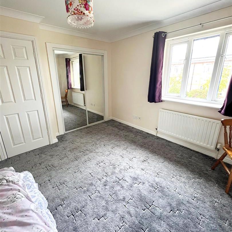 2 Bedroom Terraced - Photo 1