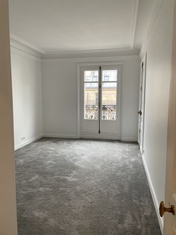 Appartement de réception Parc Monceau, place de la République Dominicaine - Photo 4