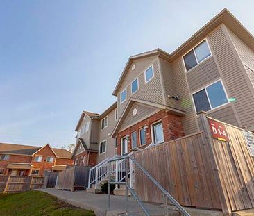 265 Lawrence Avenue Townhomes - 1 Bedroom - Photo 6