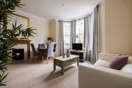 2 bedroom ground floor flat to rent - Photo 4