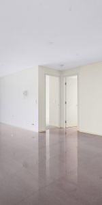 1 bedroom apartment - 25% below market rent - Photo 3