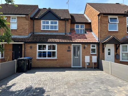 Deene Close, Market Harborough - Photo 4