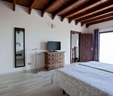 5 Bed Villa/House to Rent - Photo 1