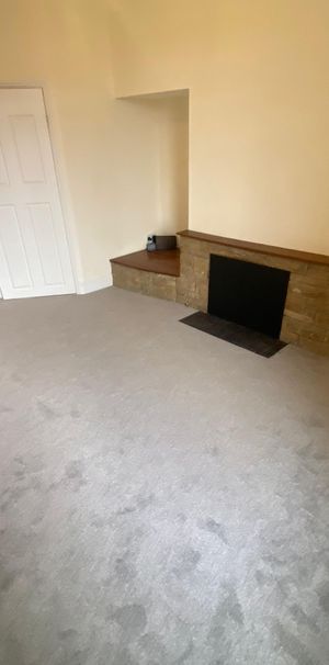 2 bed flat to rent in Fern Dene Road, Gateshead - Photo 1