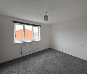 2 bedroom semi-detached house to rent - Photo 3