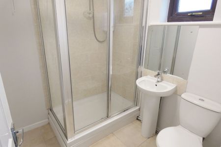 Longley Close, Preston - Photo 4