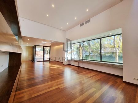 Family-sized 4 bedroom modern villa & epic garden For Rent - Fotografie 4