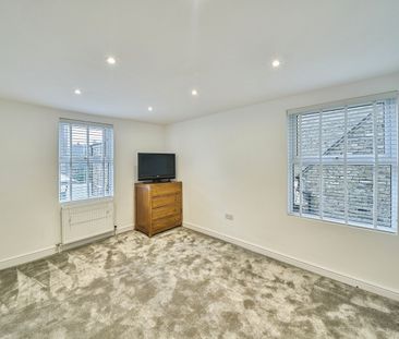 2 Bed Terraced House, Lower Richmond Road, SW15 - Photo 6