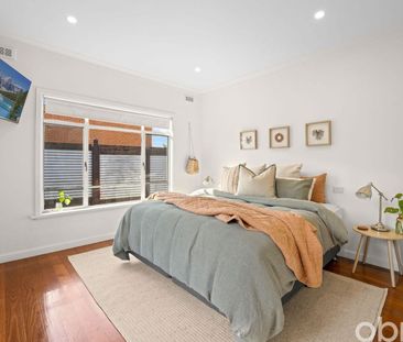 LOCATION, LIFESTYLE, CONVENIENCE AND COMFORT - Photo 2