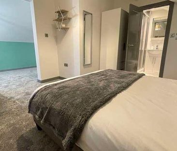 East Park Parade, Leeds, LS9 - Photo 5