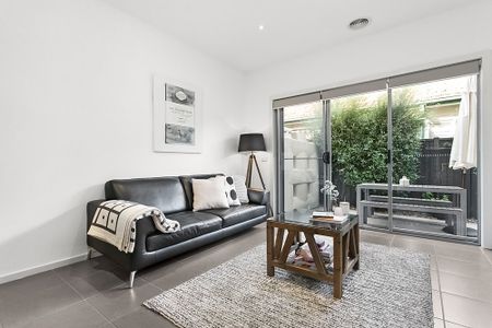 30 Downs Street, Pascoe Vale VIC 3044 - Photo 4