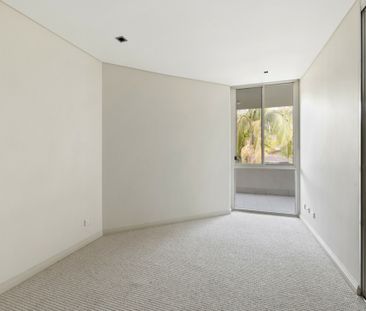Beachside Apartment with Private Rooftop Terrace - Photo 5