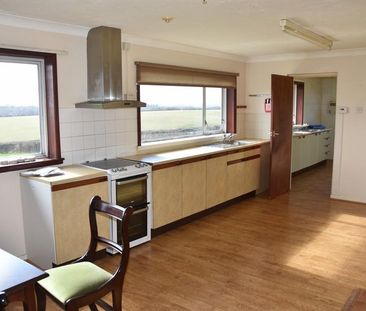 2 bedroom detached bungalow to rent - Photo 5