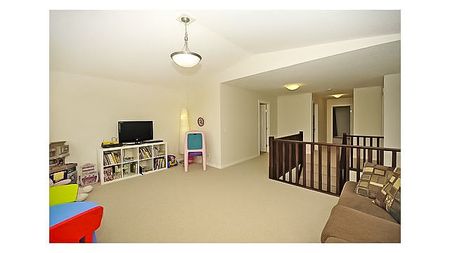 3 Bedroom Executive Home In Airdrie. Pets Negotiable. - Photo 5