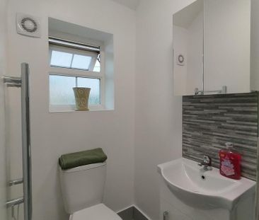 Studio to rent - Photo 6