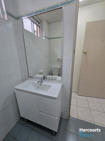 Warm & Cosy 2-Bedroom Unit FOR LEASE in Prime Auburn Location - Photo 4