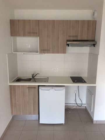 Location Appartement 2 pièces 42m² CENON 33150 - Photo 4