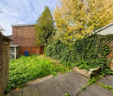3 bedroom terraced house to rent - Photo 4