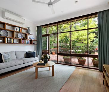 12 Hodgson Street, Kew VIC 3101 - House For Rent | Domain - Photo 5