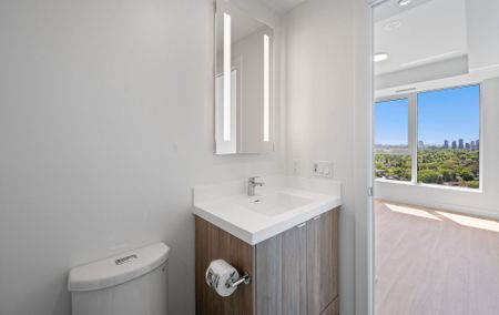 For Lease - 60 Central Park Roadway N/A Unit# 2306, Toronto, Ontario - Photo 2