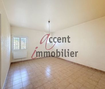 Saint-Andiol : appartement T2 de 39 m² au 1er étage., - Photo 3
