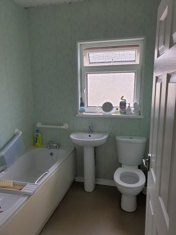 2 bedroom terraced house to rent - Photo 5