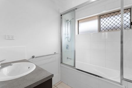 4 Pauls Road, Upper Caboolture QLD 4510 - House For Rent - $720 | Domain - Photo 3