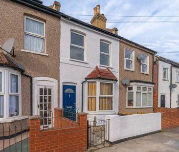 4 bedroom terraced house to rent - Photo 5