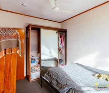 Townhouse In Perfect Location! - Photo 4