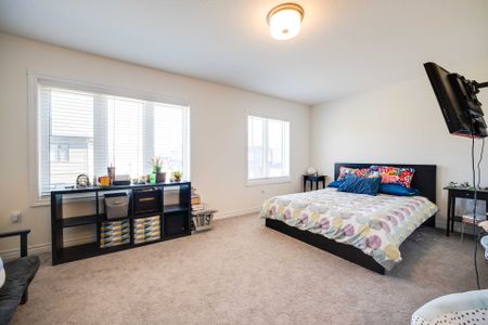 For Lease - 24 Copeman Avenue, Brantford, Ontario - Photo 4