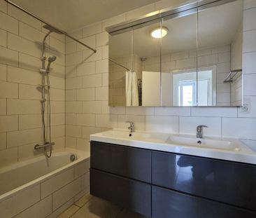 Ruim appartement in Laeken - Photo 1