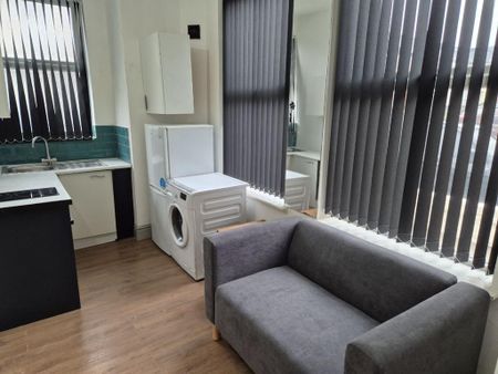 Studio to rent - Photo 4