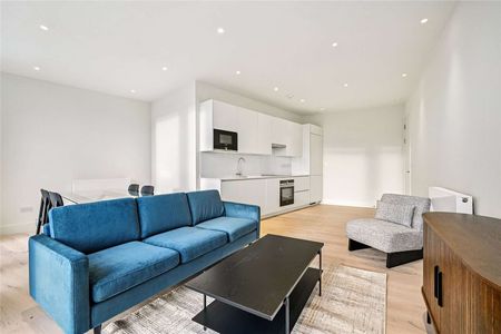 A spacious two bed apartment located in the heart of Waterloo. - Photo 4