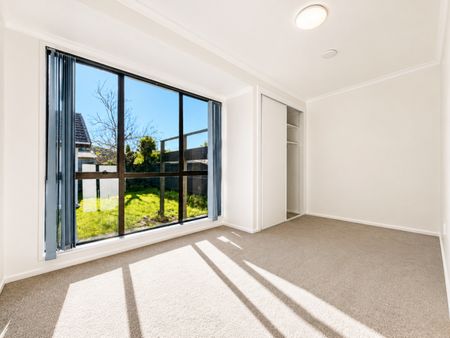 2 Resolution Place, Bryndwr - Photo 2