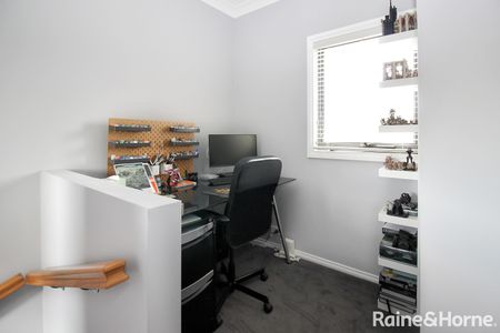 11 Palm Court, Jerrabomberra NSW 2619 - Townhouse For Rent | Domain - Photo 3