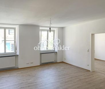 Schöne renovierte 3-Zimmer Altbauwohnung in Straubing (Kernstadt) - Photo 2