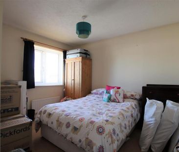 3 bedroom end of terrace house to rent - Photo 1
