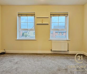4 bedroom semi-detached house to rent - Photo 4