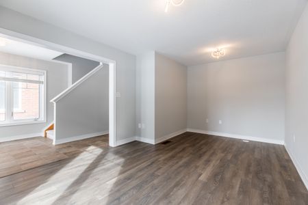 For Lease - 11 Canoe Lane, Hamilton, Ontario - Photo 2