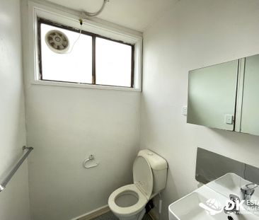 COZY 1 BEDROOM UNIT - Photo 4