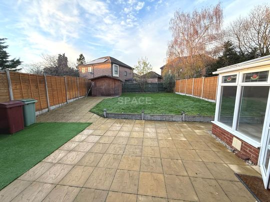 Gainsborough Rd, Reading - Photo 1