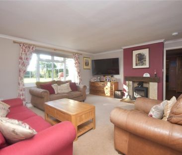 4 bedroom detached house to rent - Photo 1