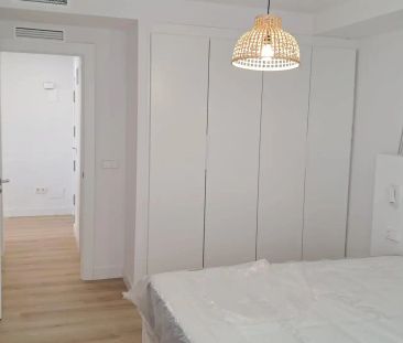 Piso de alquiler en Avenida Duque de Ahumada, 5-11, Playa Bajadilla... - Photo 5